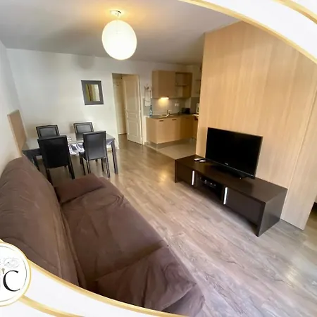 Apartment T2 Ski, Heated Pool, Hammam Allos